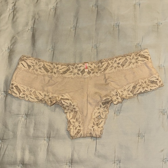 New Victoria’s Secret Pink Extra Low Rise Cheekster Panty Size Small Color Nude - Picture 2 of 10